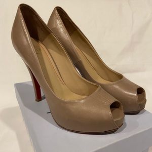 Roberto Festa Milano sand leather peep toe heel
